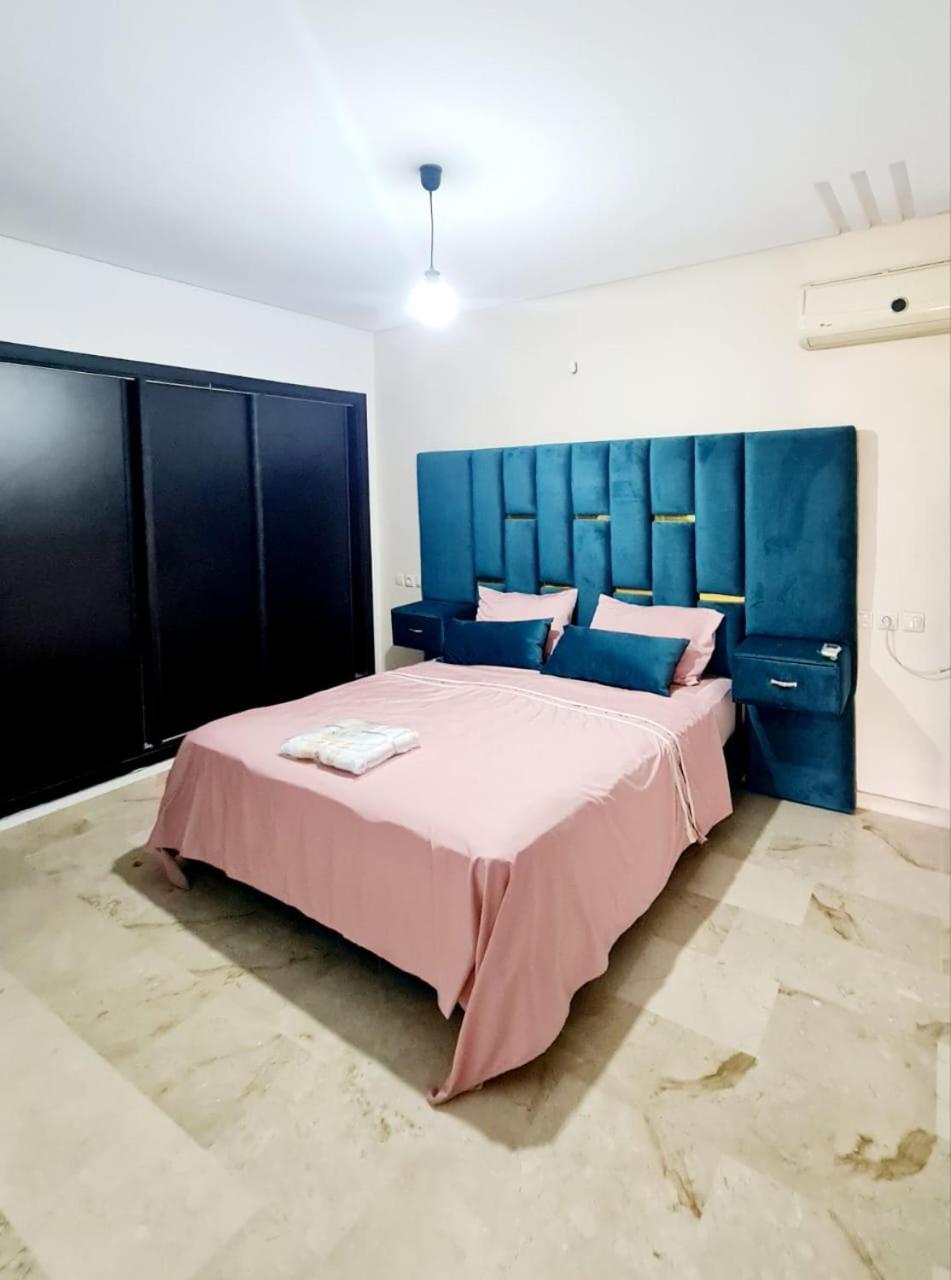 Fes Urban Apartment - Urban Elegance With Garden And Pool Access エクステリア 写真